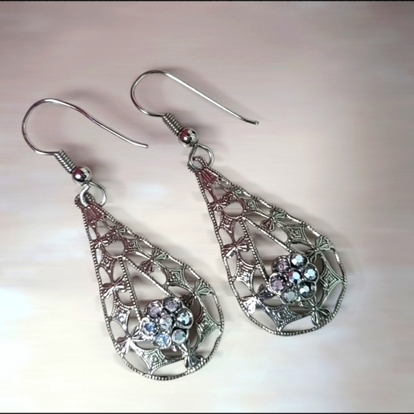 Vintage Silver Tone Drop Earrings - Picture 4 of 16
